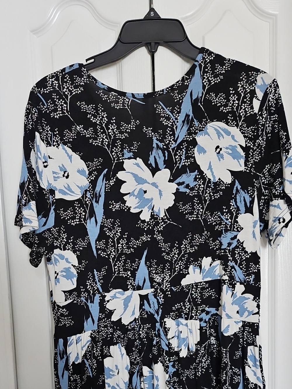 Cathy Women's XL Black Blue Floral Faux Wrap Midi Dress Short Sleeve Stretch - Picture 8 of 11